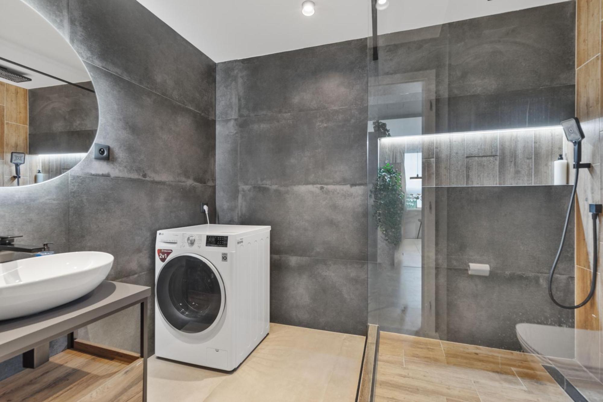 Lam Jungle - Sky View 21 Floor - Free Parking Apartman *