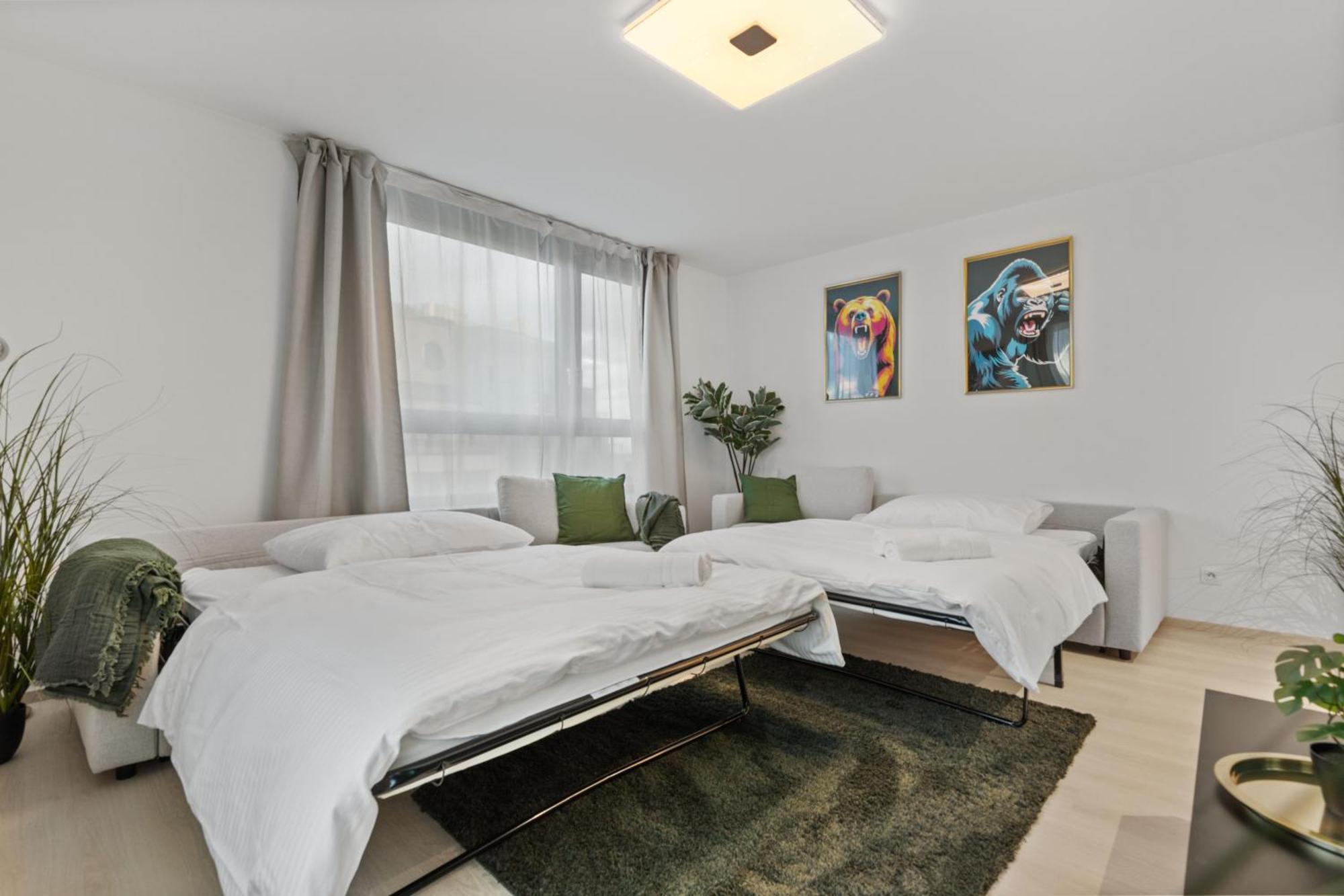 Lam Jungle - Sky View 21 Floor - Free Parking Apartment Bratislava