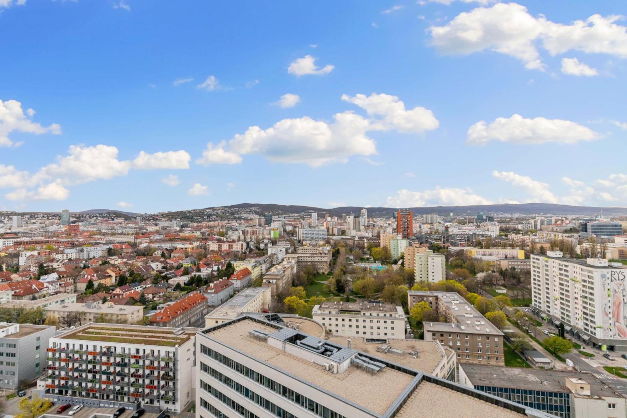 Apartment Lam Jungle - Sky View 21 Floor - Free Parking *